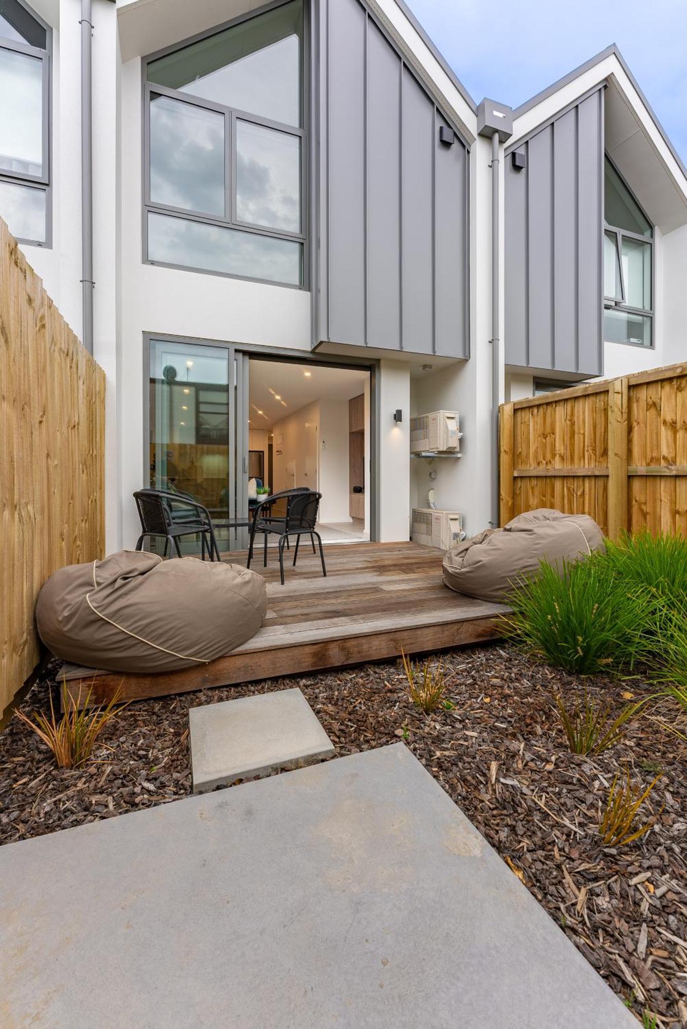 Urban Nest - Entire Townhouse And Free Parking Villa ไครสต์เชิร์ช ภายนอก รูปภาพ